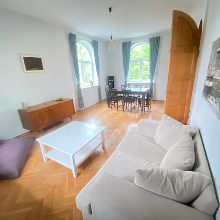 A Spacious In A Private House Apartamento *