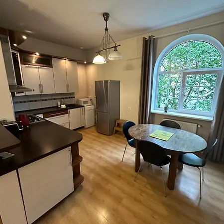A Spacious In A Private House Apartamento Klaipėda