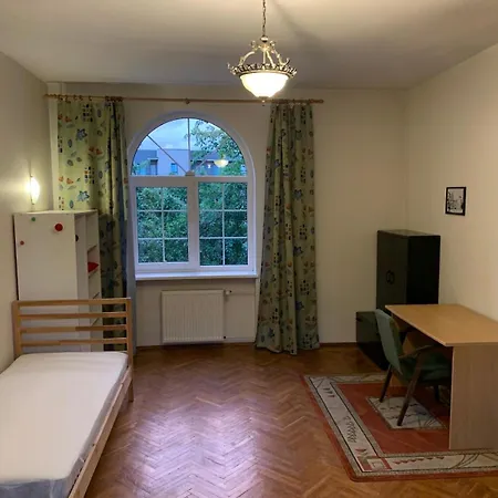 A Spacious In A Private House Apartamento *
