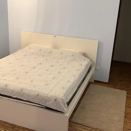 A Spacious In A Private House Apartamento Klaipėda